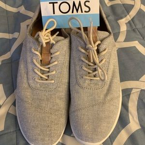 Toms